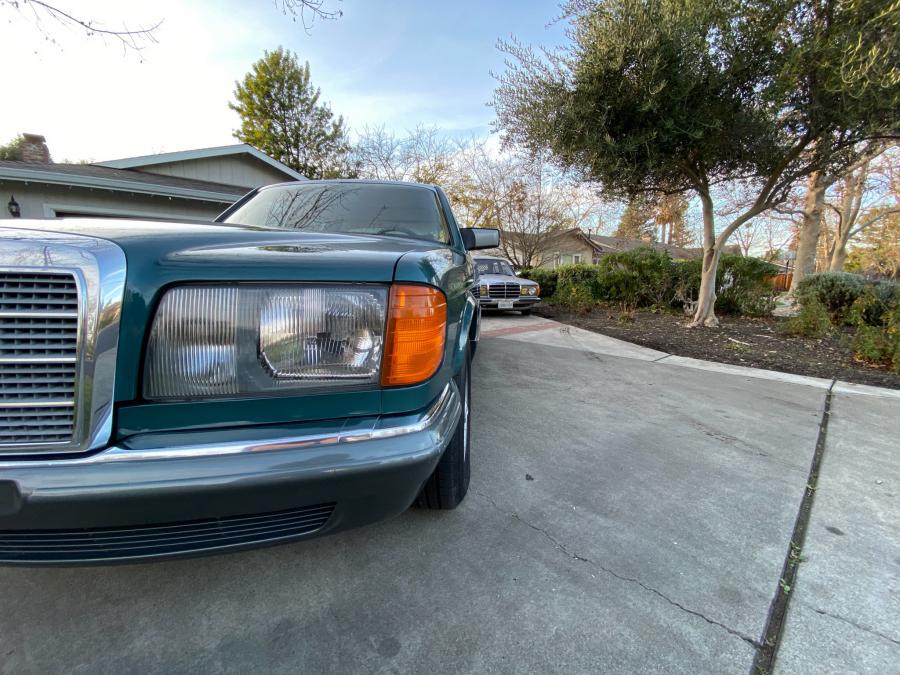 Детали экстерьера Mercedes-Benz 280 SE (W126) 1983 года  (EU) (фото 18 из 62)